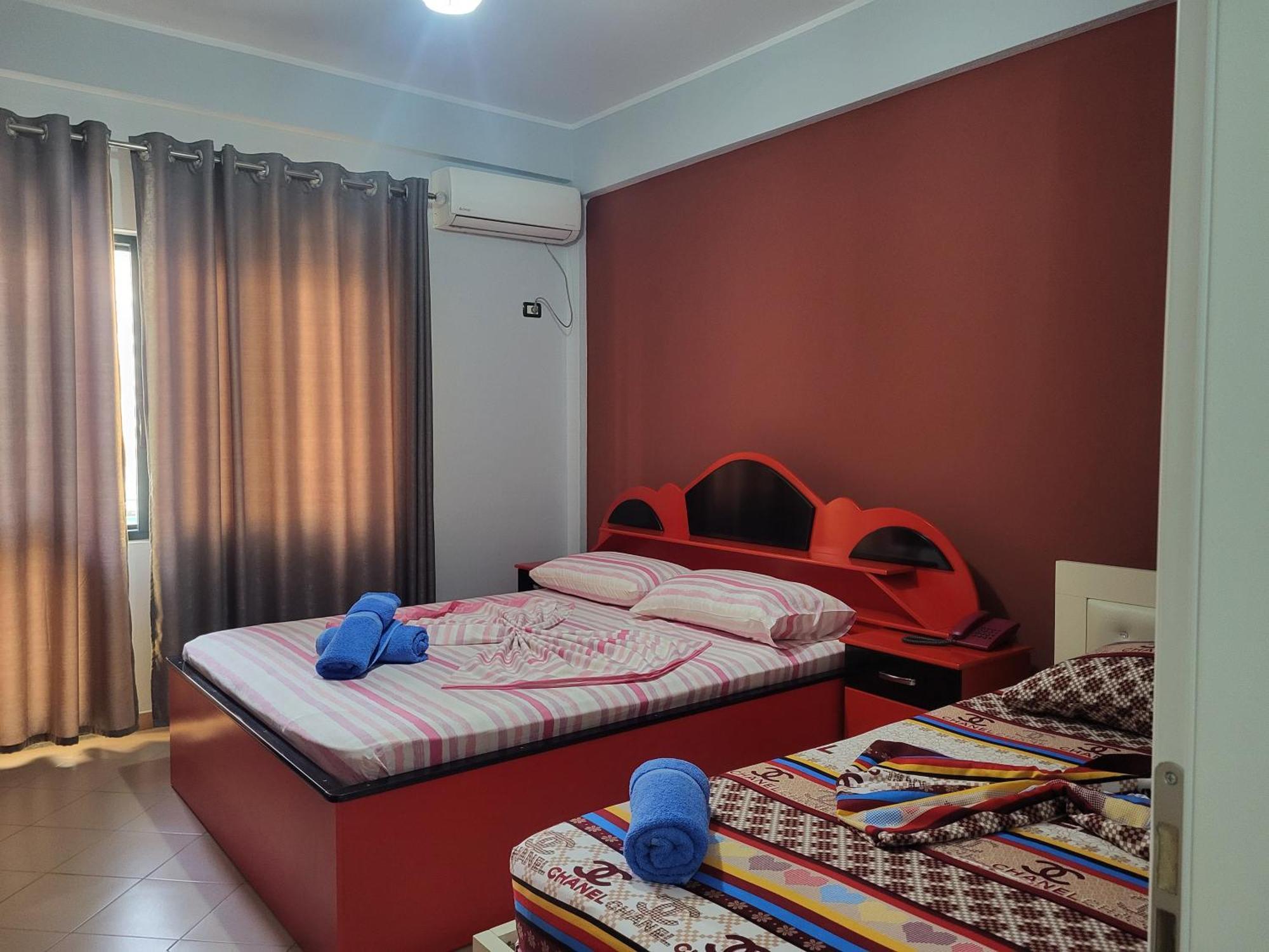 Hotel Europa Lezha Kültér fotó