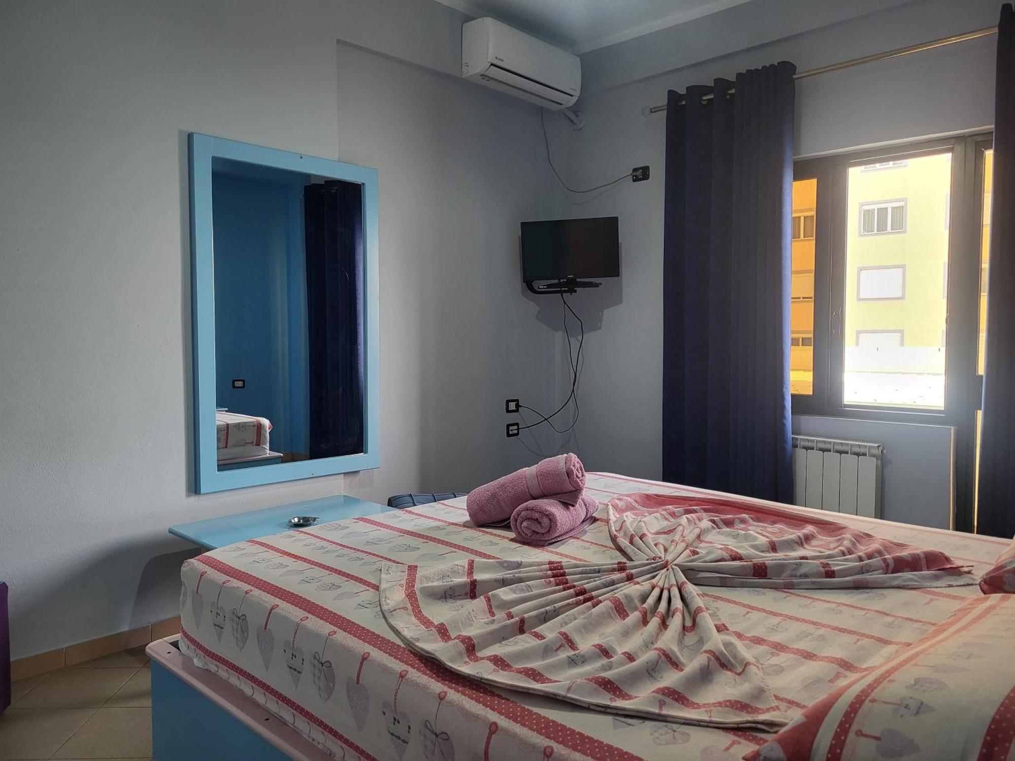 Hotel Europa Lezha Kültér fotó