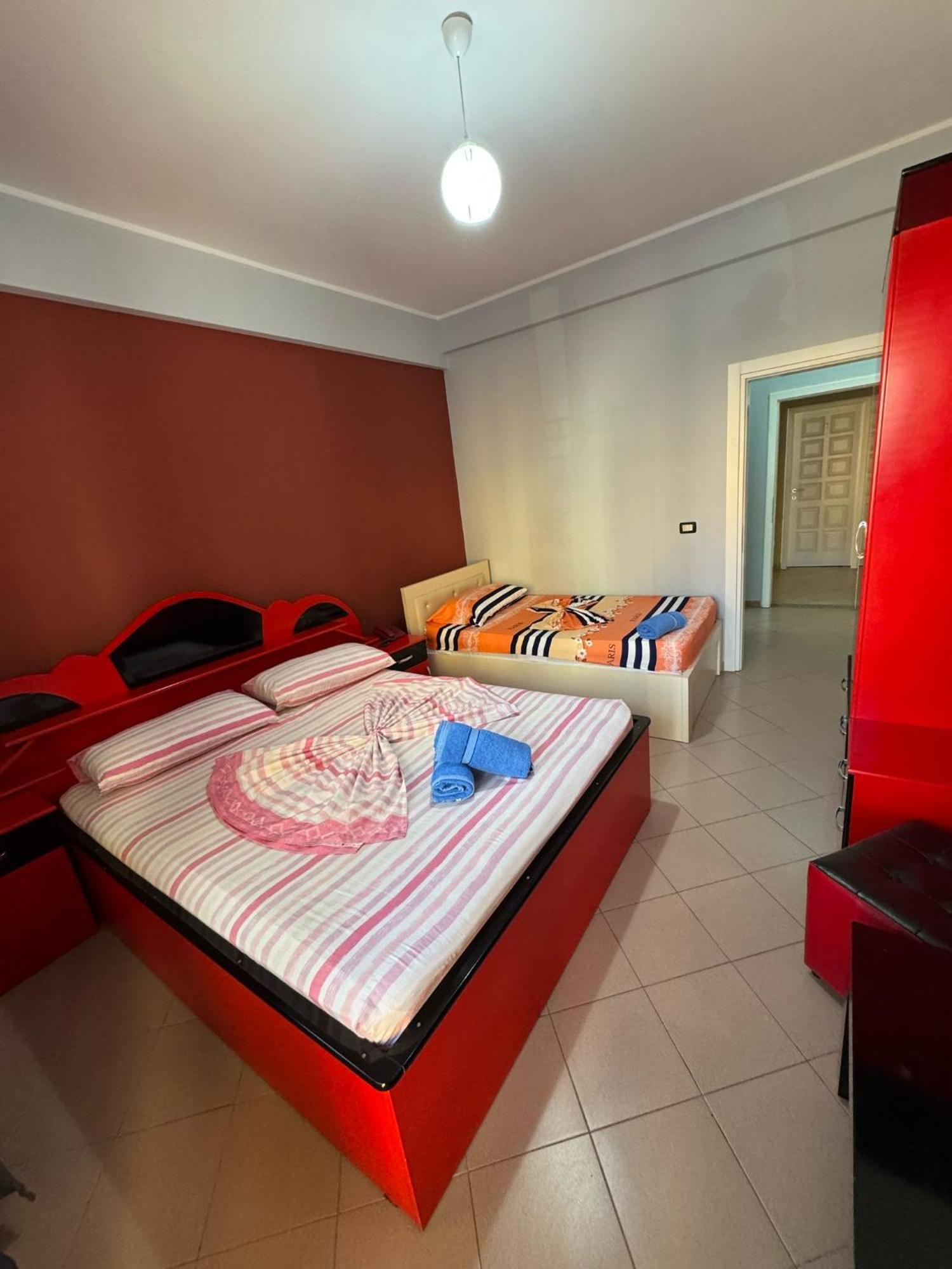 Hotel Europa Lezha Kültér fotó
