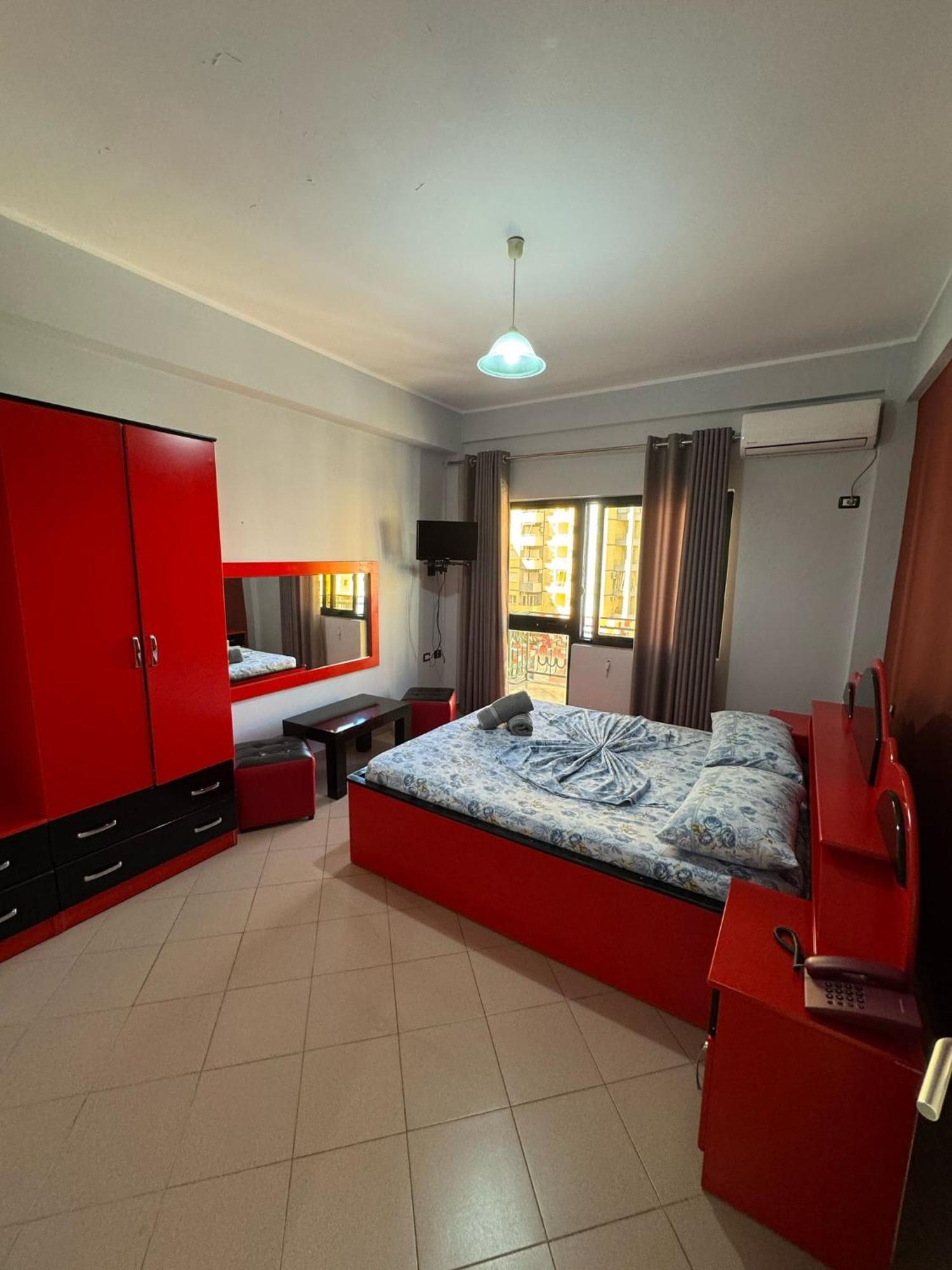 Hotel Europa Lezha Kültér fotó