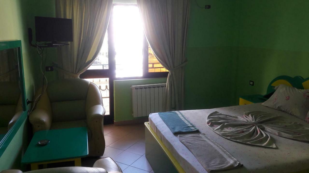 Hotel Europa Lezha Kültér fotó