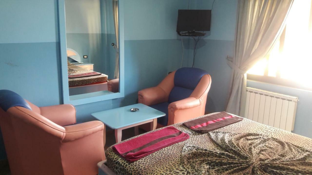 Hotel Europa Lezha Kültér fotó