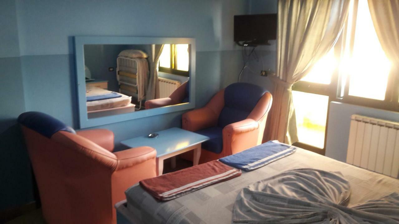 Hotel Europa Lezha Kültér fotó