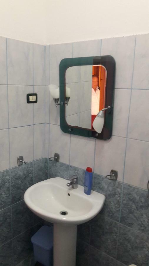 Hotel Europa Lezha Kültér fotó